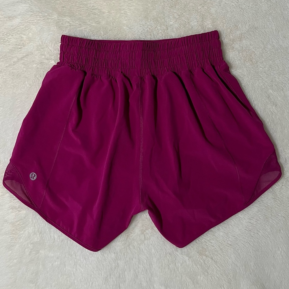 🦩Lululemon Size 2 Ripened Raspberry Hotty Hot High-Rise Lined Shorts (4” Inseam) - Picture 5 of 14